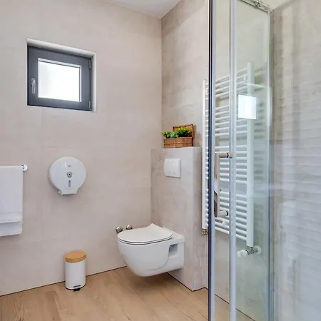 Terra Maiorum-apartments With Heated Pool And Water Massage Apartmán