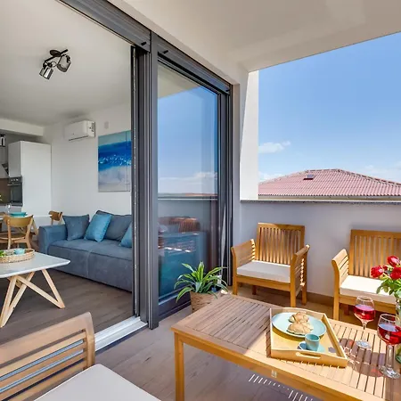 Terra Maiorum-apartments With Heated Pool And Water Massage Διαμέρισμα Povljana