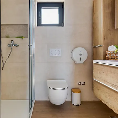 Terra Maiorum-apartments With Heated Pool And Water Massage Apartmán