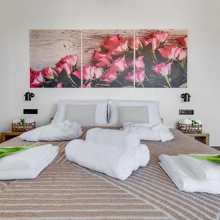 Apartment Terra Maiorum-apartments With Heated Pool And Water Massage