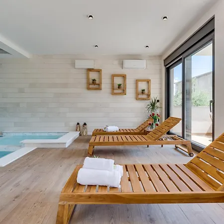 Terra Maiorum-apartments With Heated Pool And Water Massage Apartmán *
