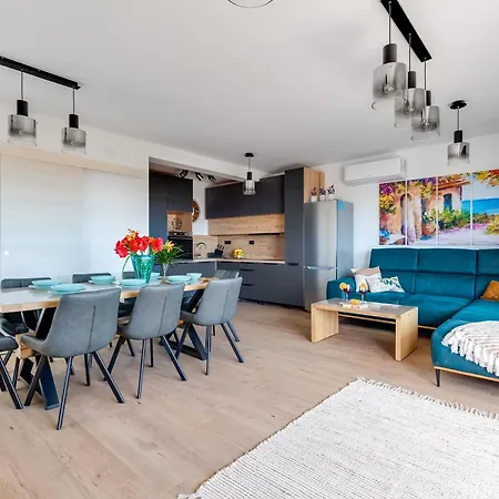 Terra Maiorum-apartments With Heated Pool And Water Massage